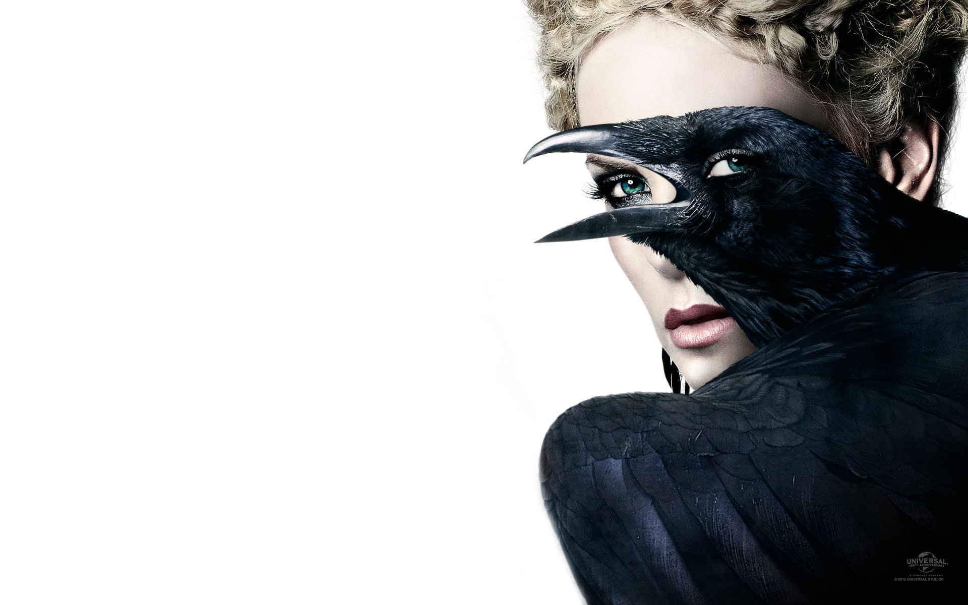 blanche-neige et le chasseur charlize theron visage corbeau