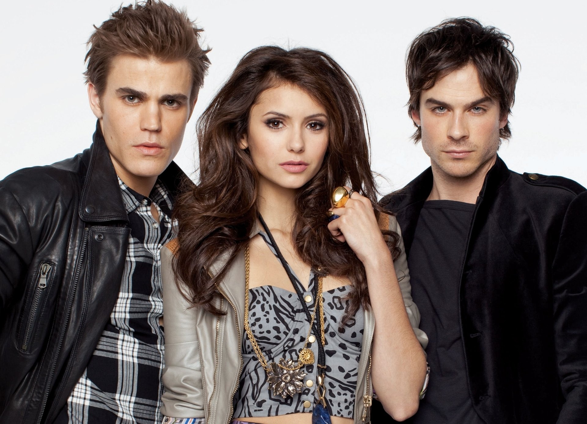 ian somerhalder nina dobrev paul wesley acteurs photoshoot pendentifs anneaux journaux intimes vampire elena gilbert catherine pierce homme vampire damon salvatore stefan frères gilbert catherine festins paul ian som