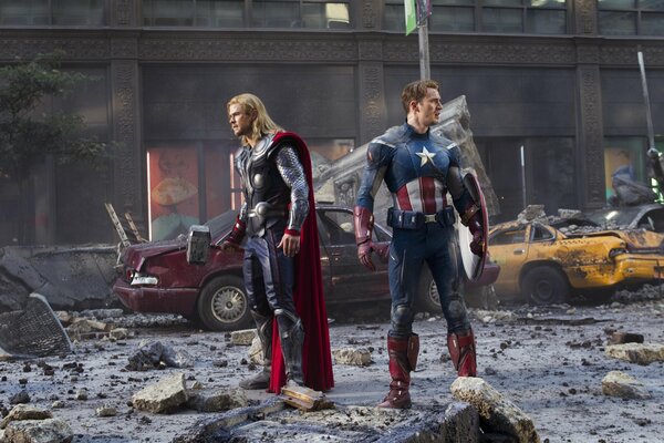 Captain America et Thor du film