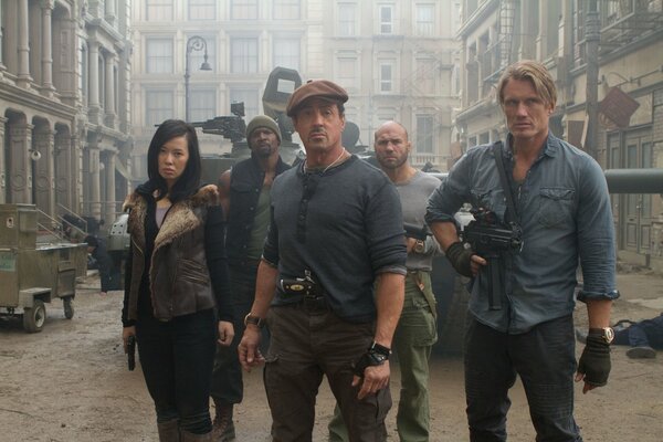 Fotograma de la película the Expendables con actores