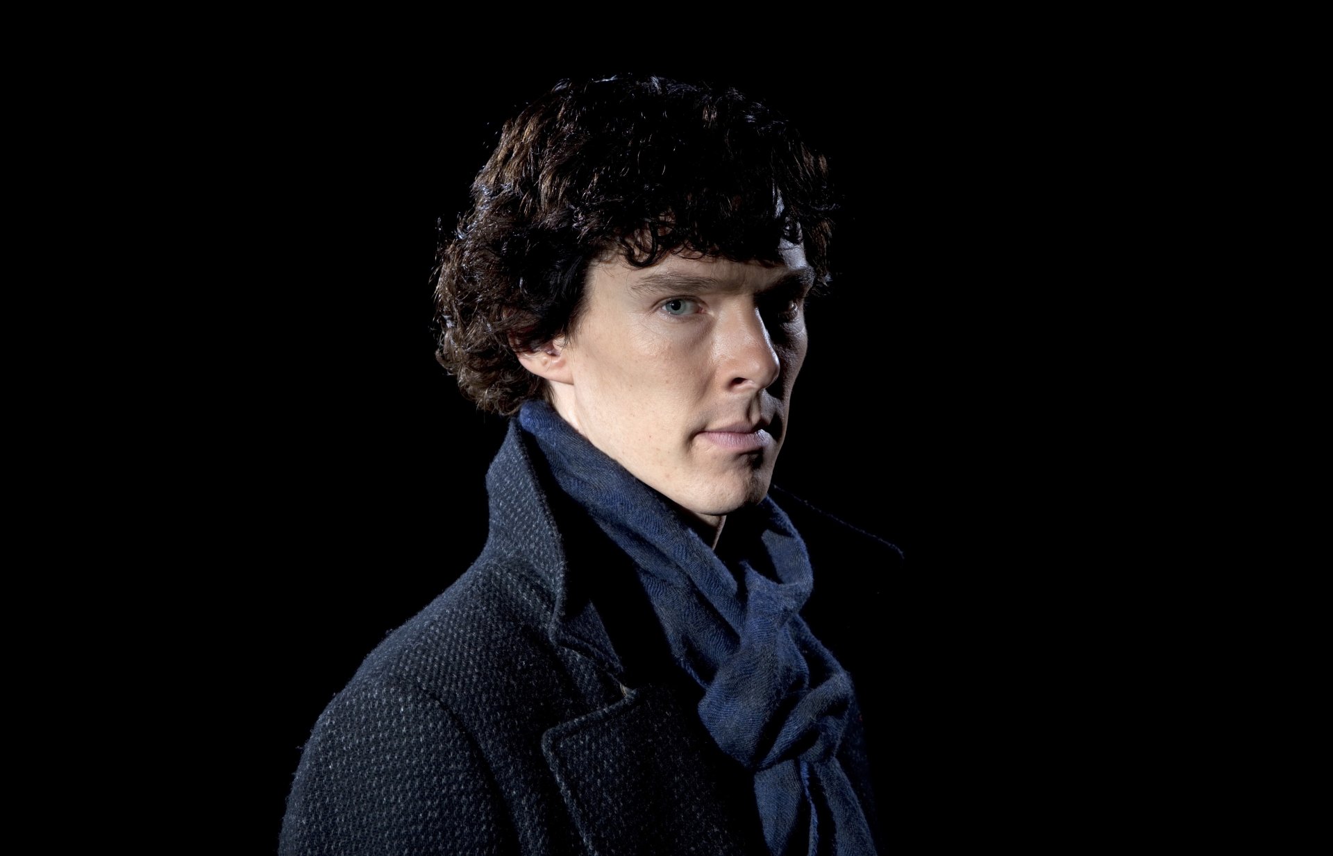 sherlock holmes serie tv bbc benedict cumberbatch attore sfondo nero