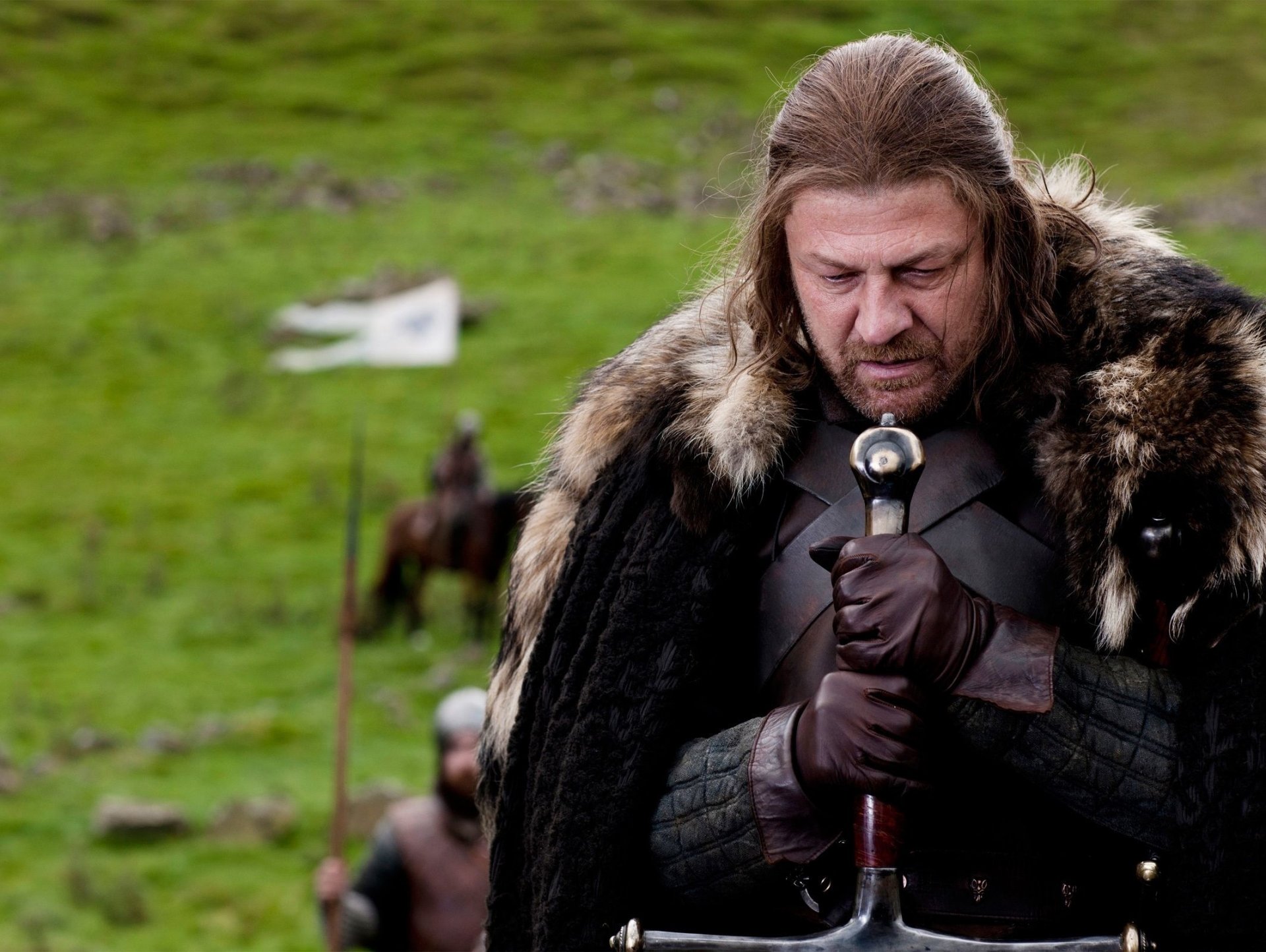 game of thrones sean bean schwert rüstung pelz banner