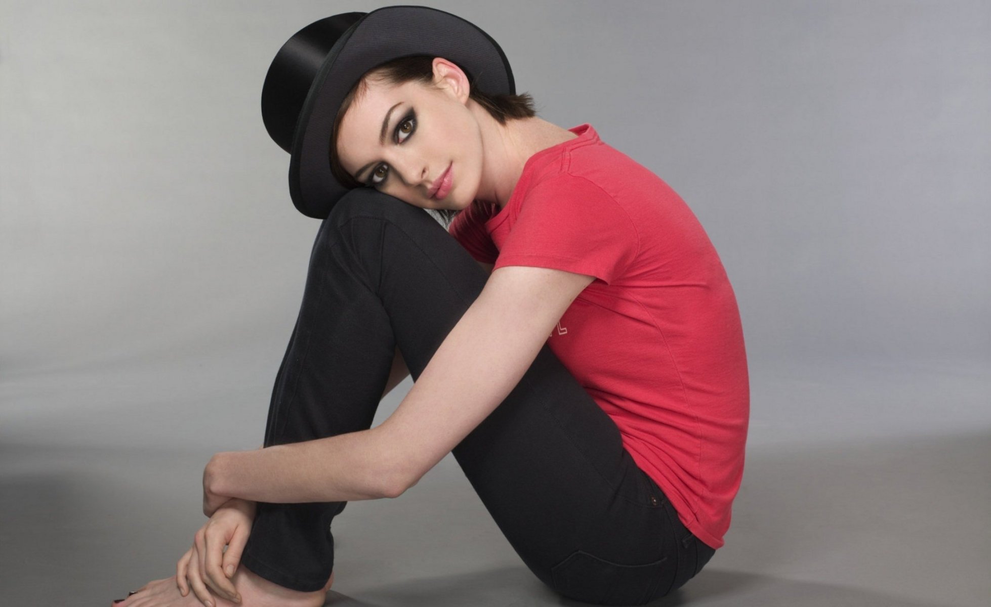 anne hathaway attrice cappello