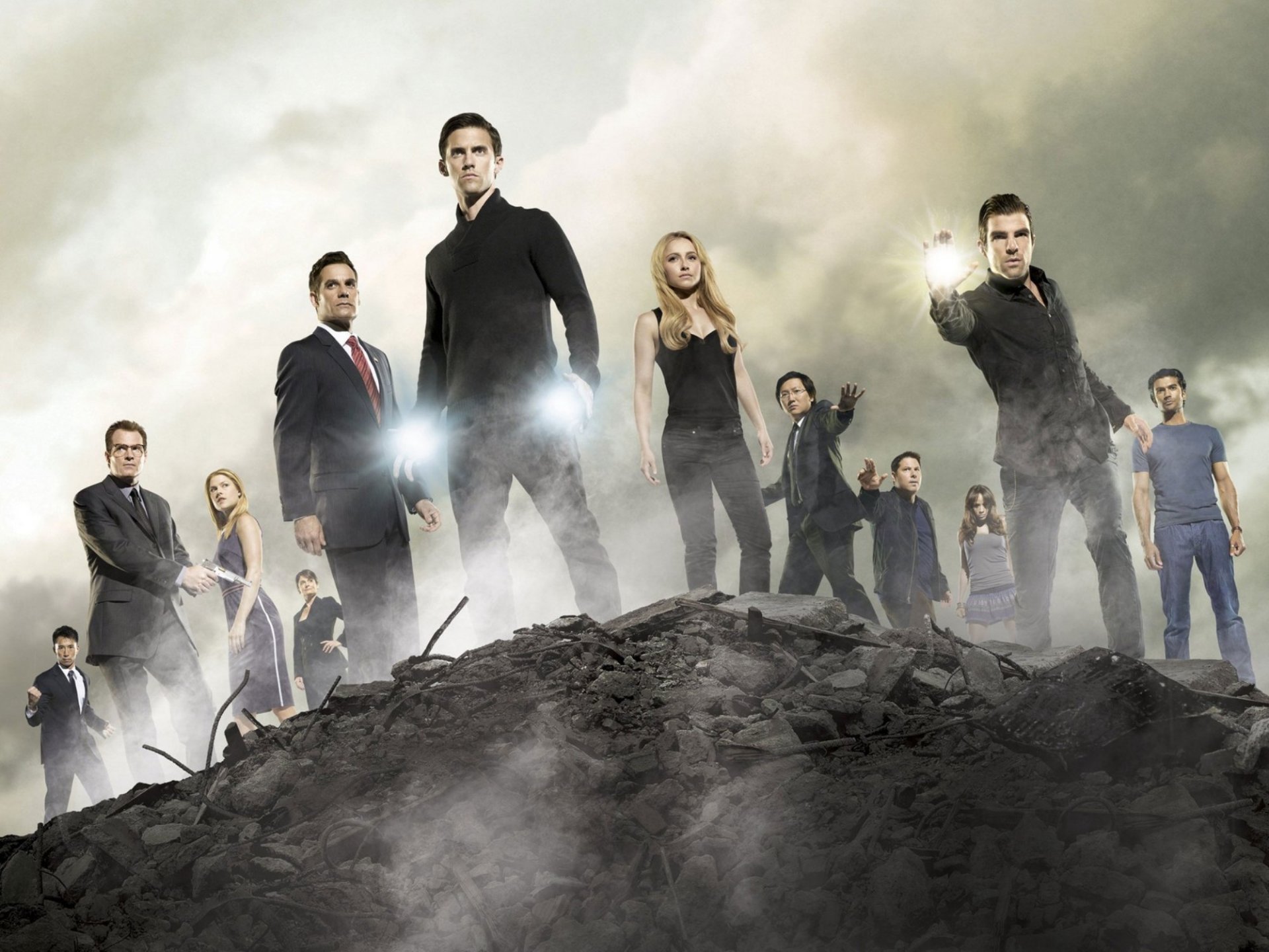 eroi serie tv hayden panettiere claire bennet milo ventimiglia milo ventimiglia peter petrelli masi oka mazi oka hiro nakamura sendhil ramamurthy sendhil ramamurthy mohinder suresh james kayson lee james kayson lee lee ando masahashi zak