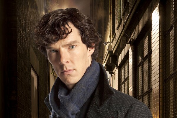 Benedict Cumberbatch nella serie della BBC Sherlock Holmes