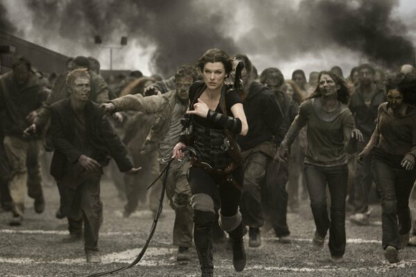 Milla jovovich an der Spitze der Zombies