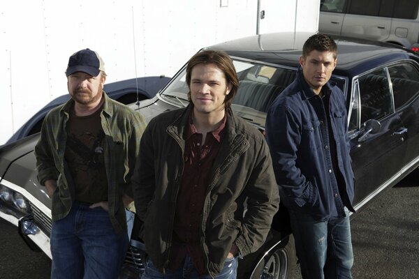 Actors of the supernatural series at the machine