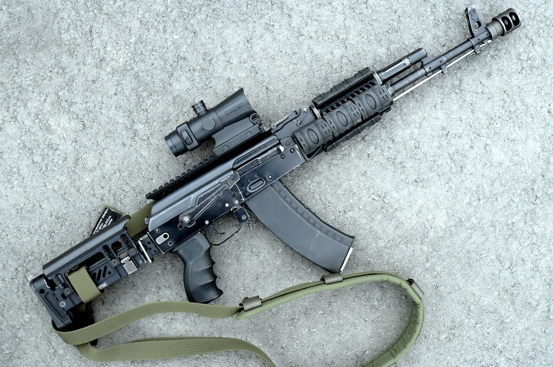 fusil d assaut kalachnikov calibre 5.45 mm ak-74m index grau 6p20 développé année concepteur m. t. kalachnikov adopté sur armement urss 1974 année est poursuite développement akm développement lié avec transition nouveau petite impulsion cartouche 5.45×39mm tuning à propos