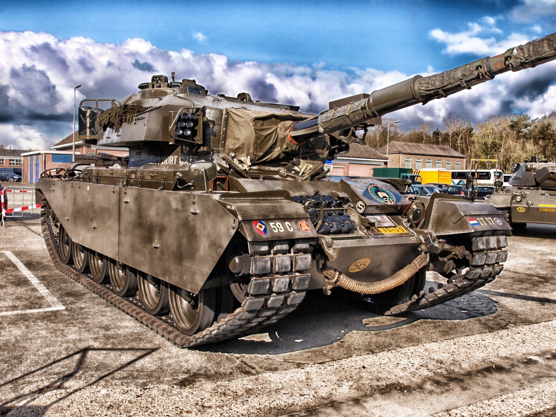 réservoir chenilles tour canon armure hdr