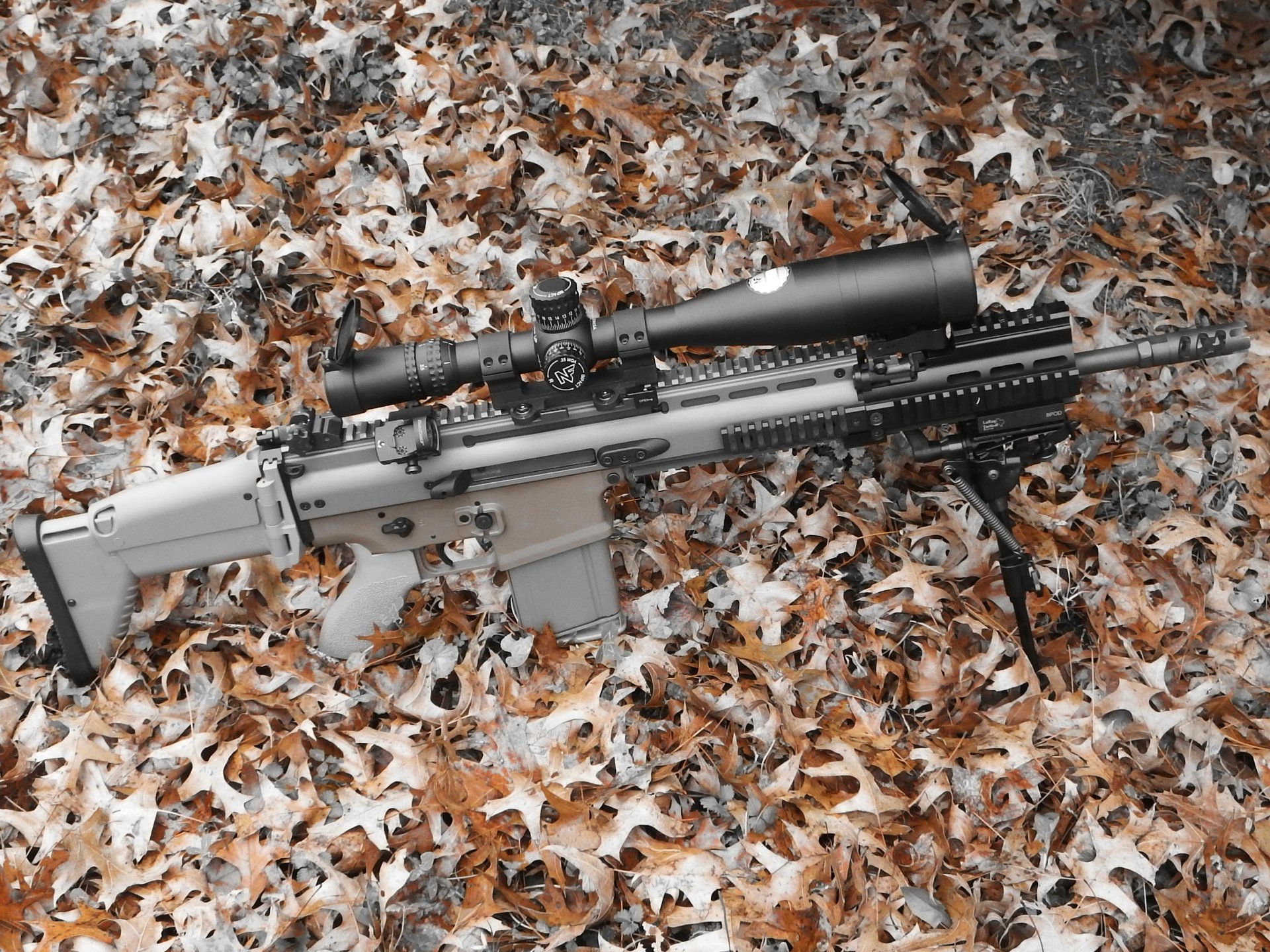 fn scar 17s mitrailleuse arme optique