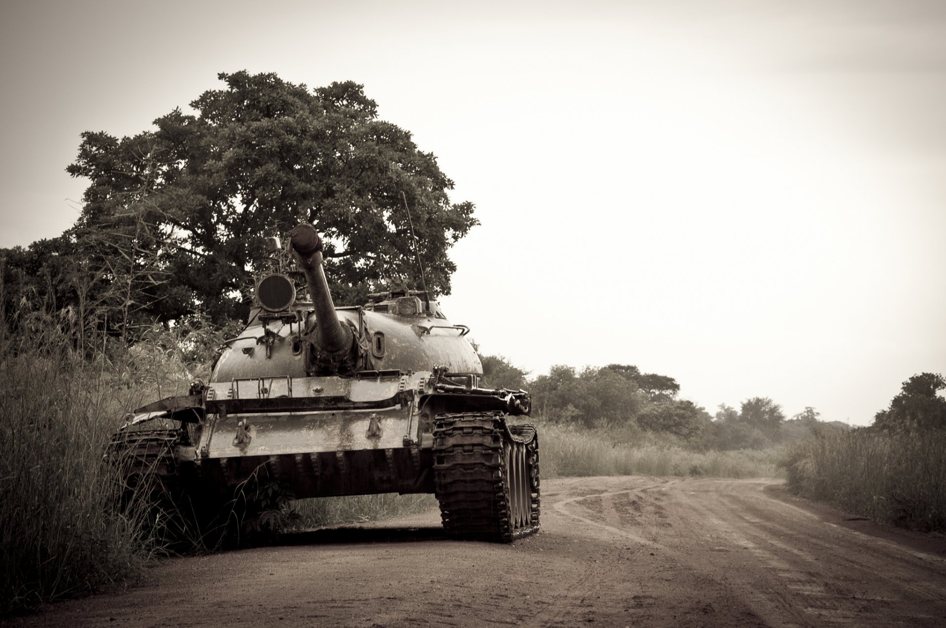 carretera tanque armas vehículos blindados