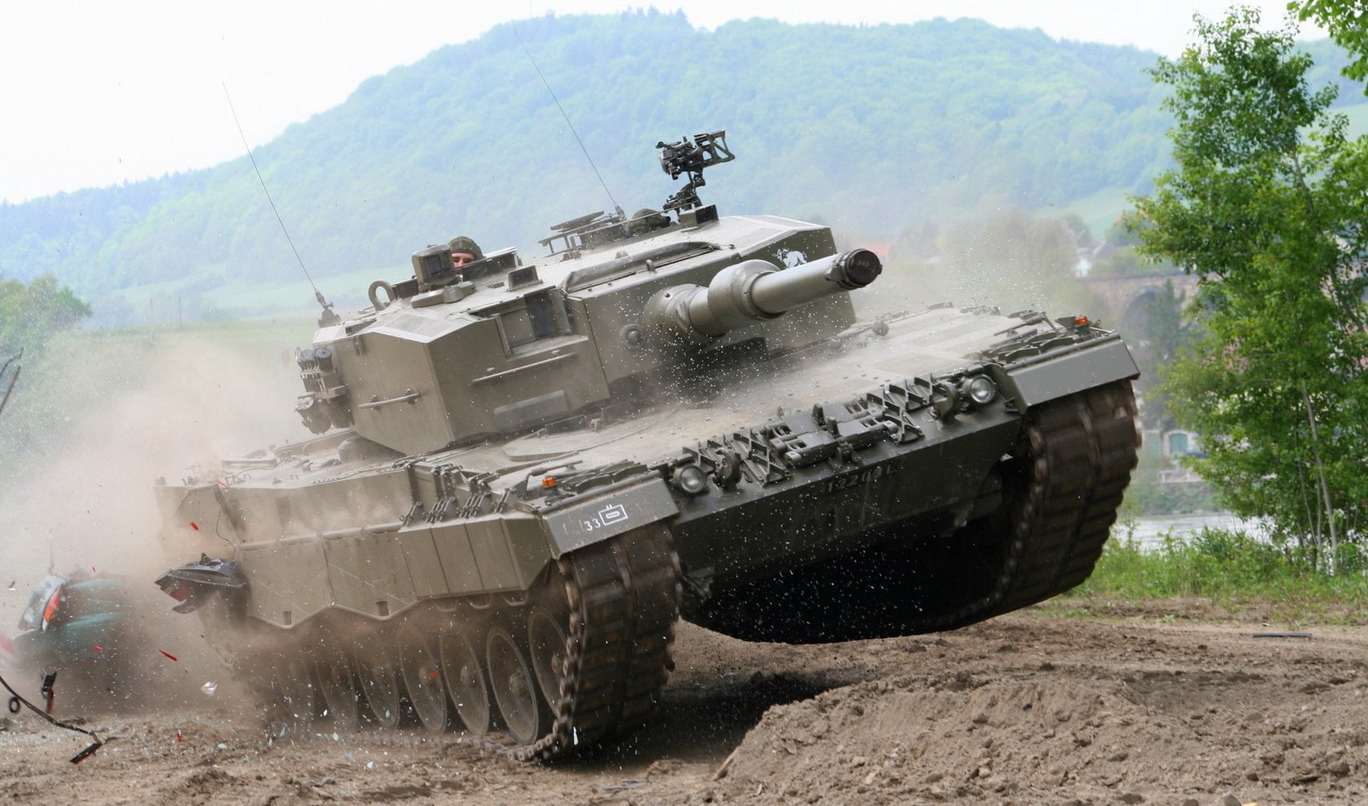 leopard - 2 a4 char arme