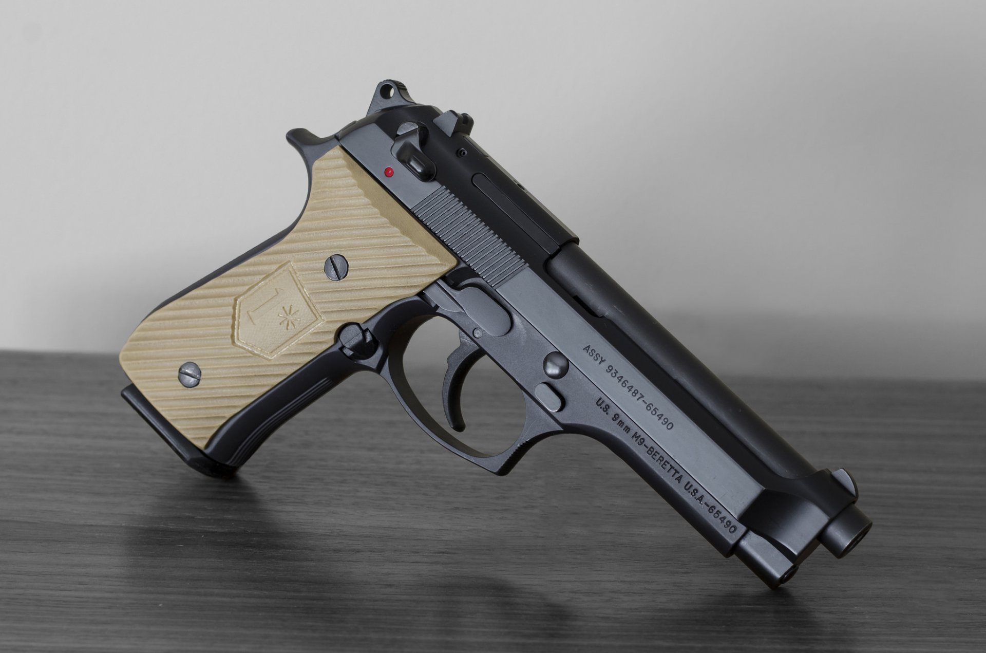 beretta m9 auto-carga pistola arma