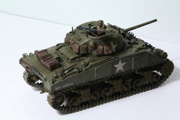 Modelo de tanque de juguete M4 Sherman de Tamaño mediano 