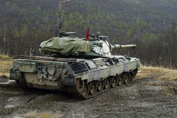 Norwegian Leopard-1 battle tank