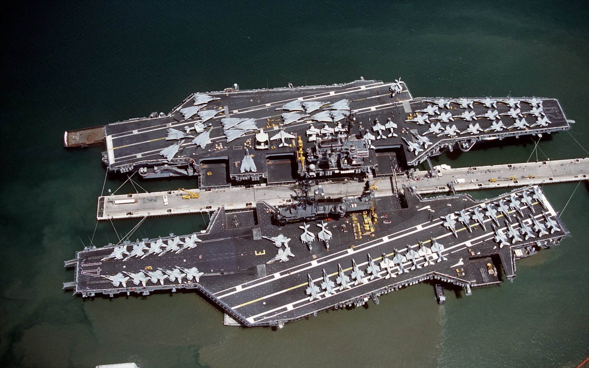 uss midway cv-41 uss independence cv-62 корабли оружие док