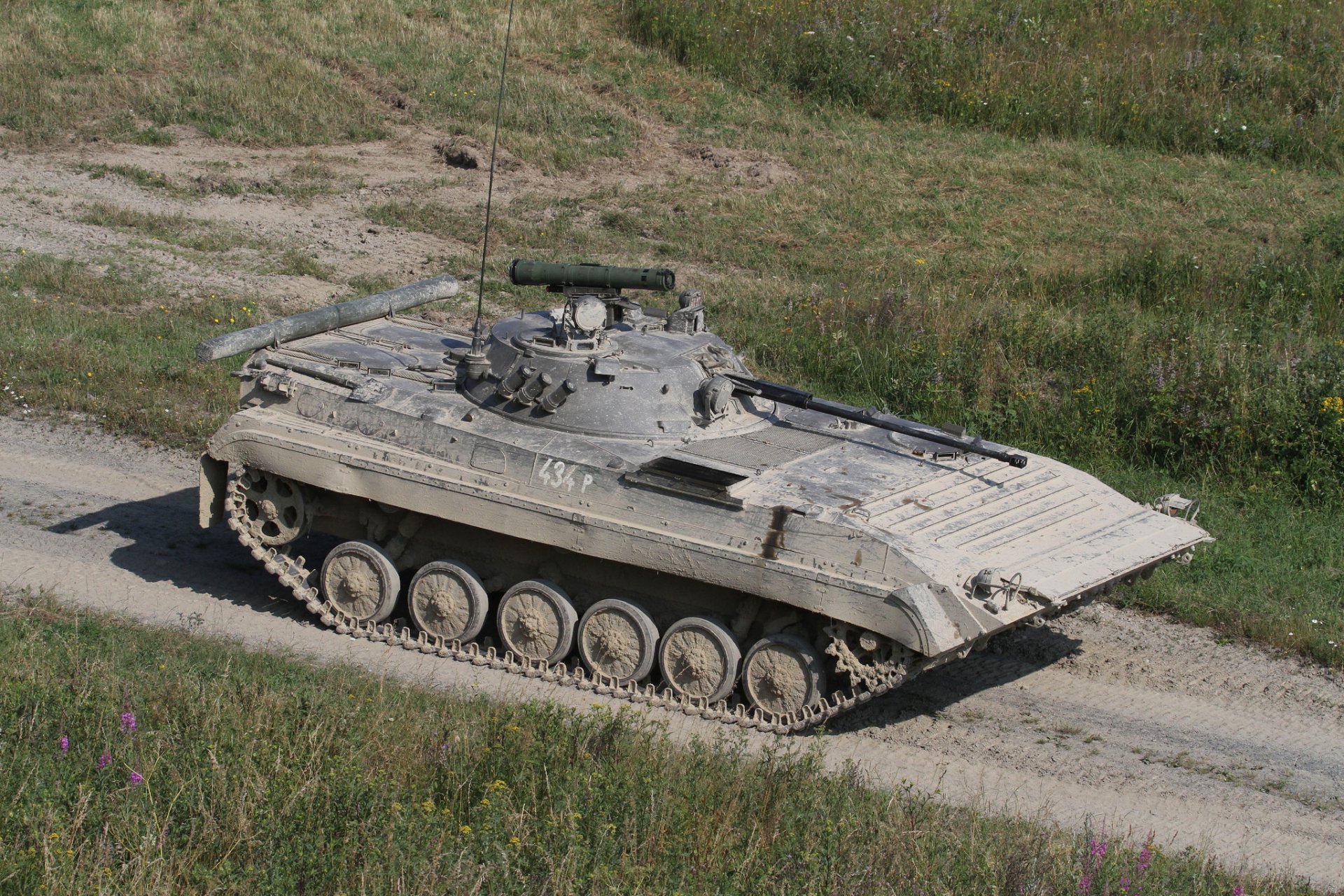 bmp-2 combate vehículo infantería