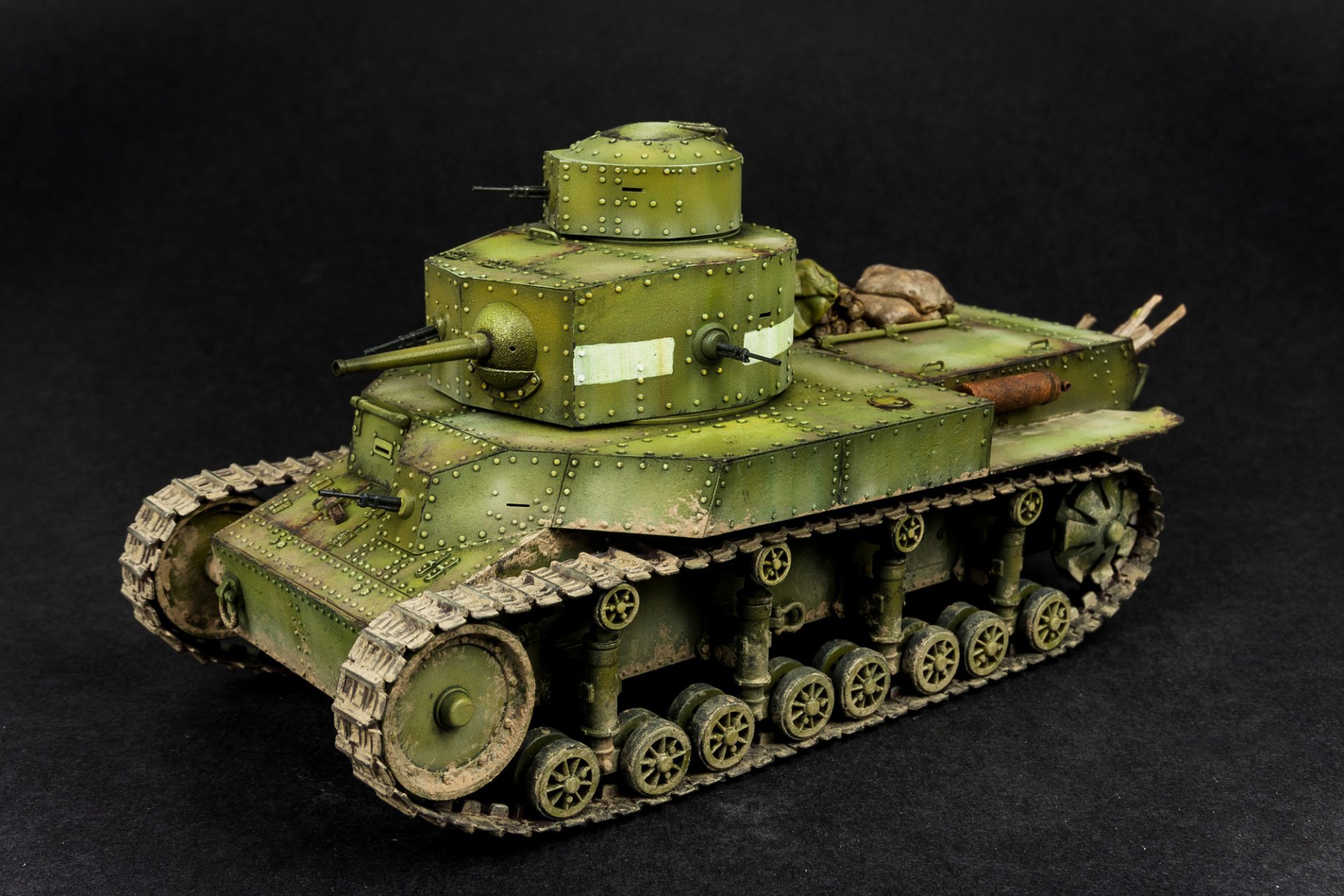 t-24 radziecki czołg średni zabawkowy model