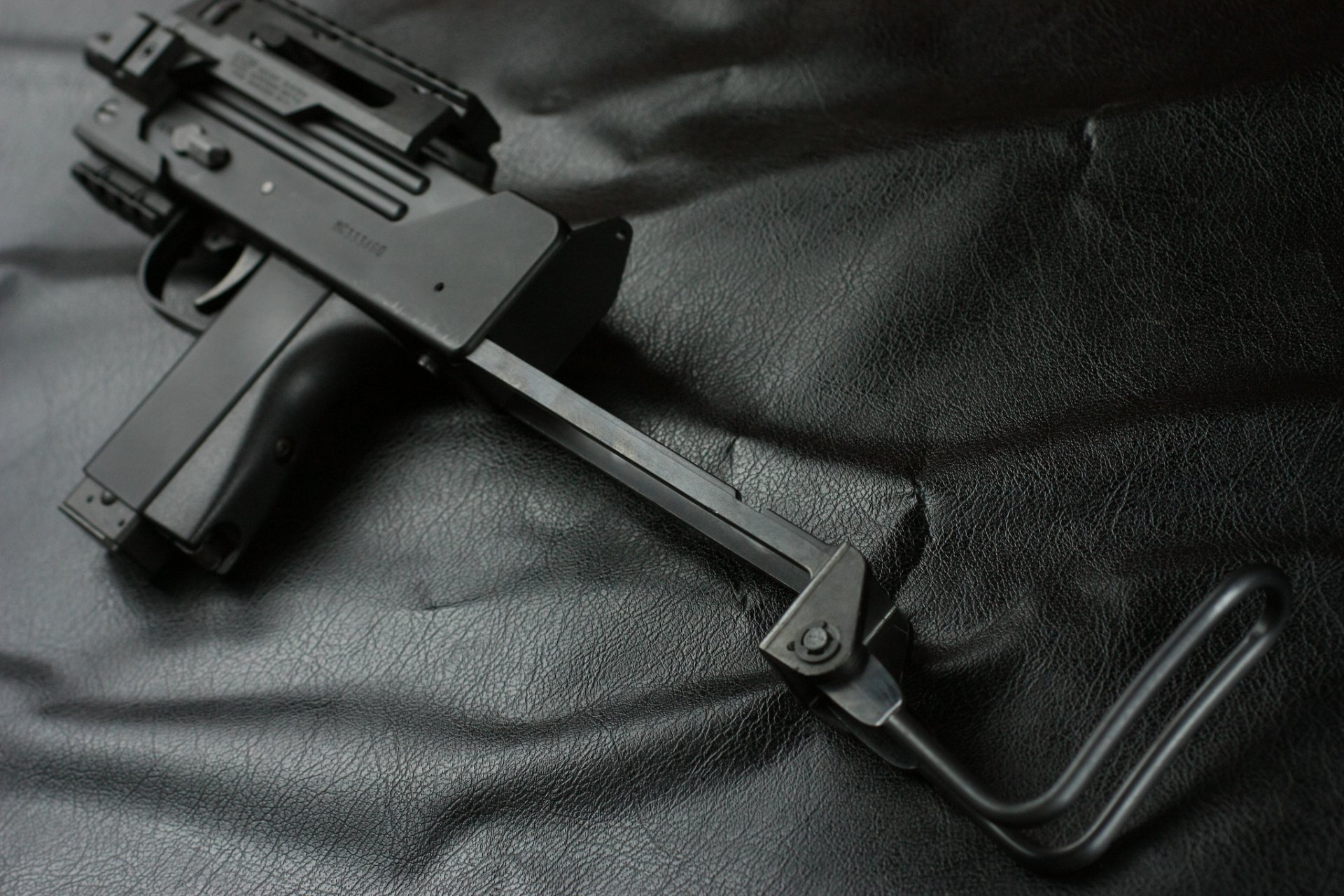 mac-11 pequeño ametralladora culata armas