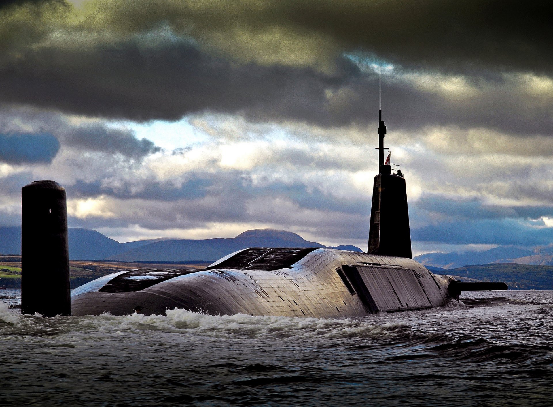 hms vengeance atomique sous-marin bateau type vanguard