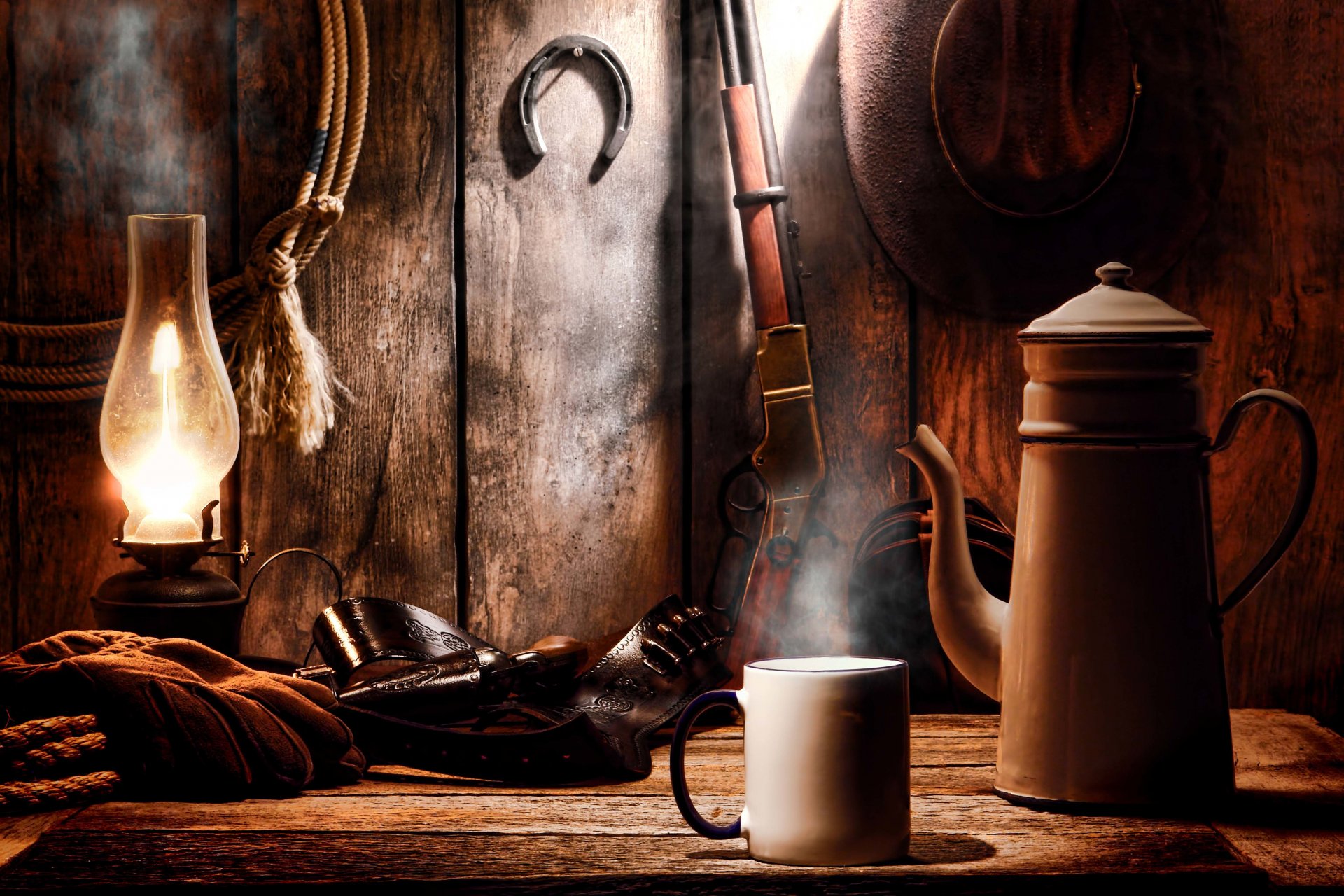 winchester arme fusil cartouchière revolver colt munitions équipement far west western western cafetière tasse cowboy chapeau lampe fer à cheval papier peint