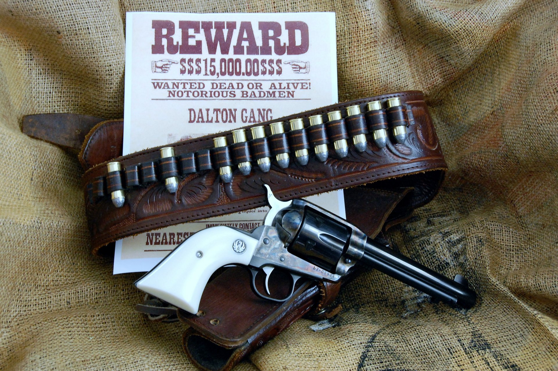 revolver trunk weapon belt