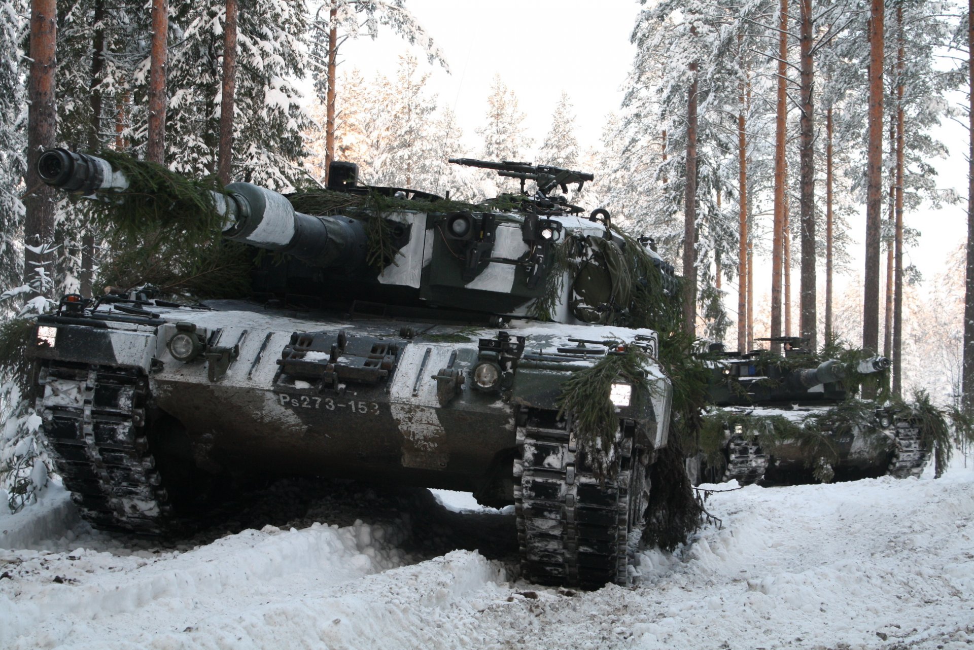 german basic tank leopard 2 leopard 2a6 winter forest