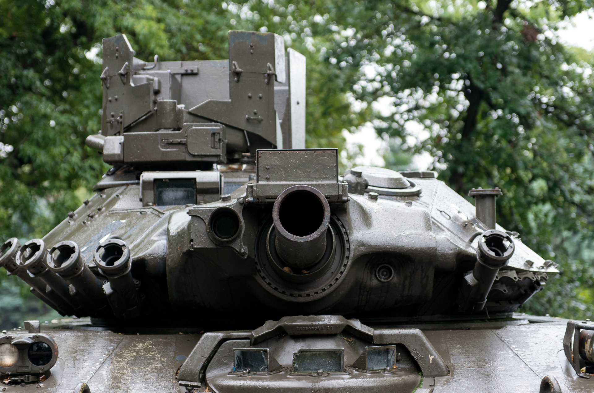 m551 sheridan airborne swimming tank the barrel weapon