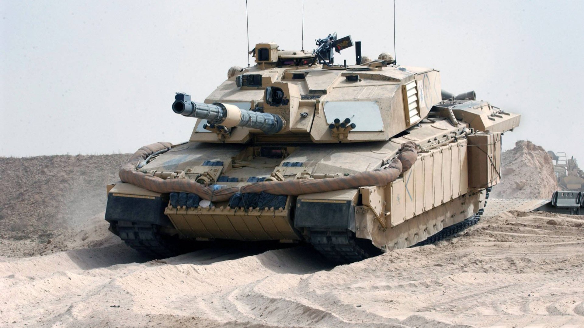 2 challenger main battle tank land forces uk desert