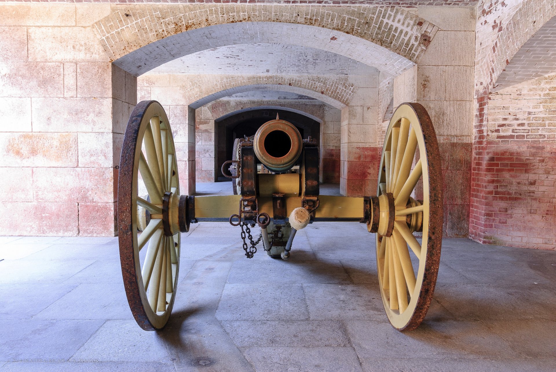 cañón arma artillería hocico