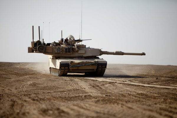 Abrams m1a1 Panzer in der Wüste