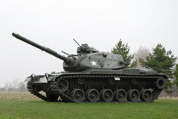 El tanque M60 de fabricación estadounidense va a la misión