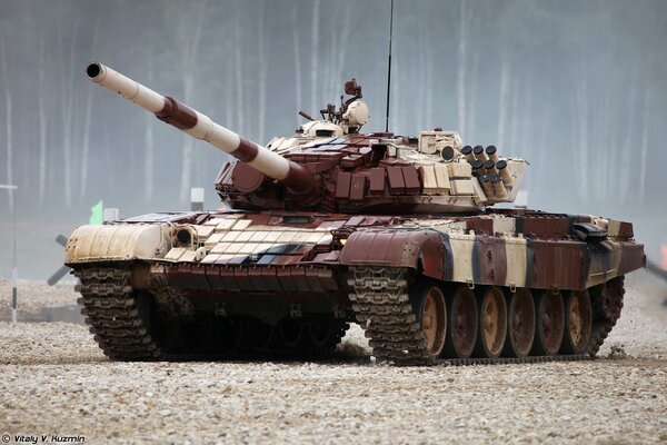 Serbatoio rosso per biathlon T-72