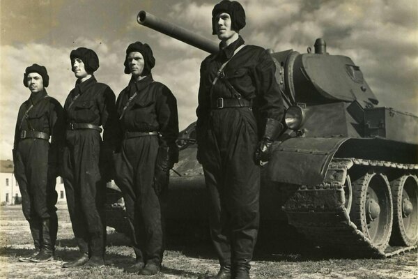 The crew of a WWII battle tank