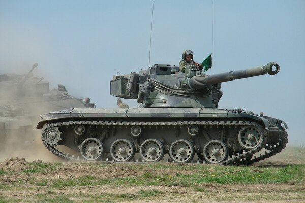 French military armored vehicles AMK 13 tank