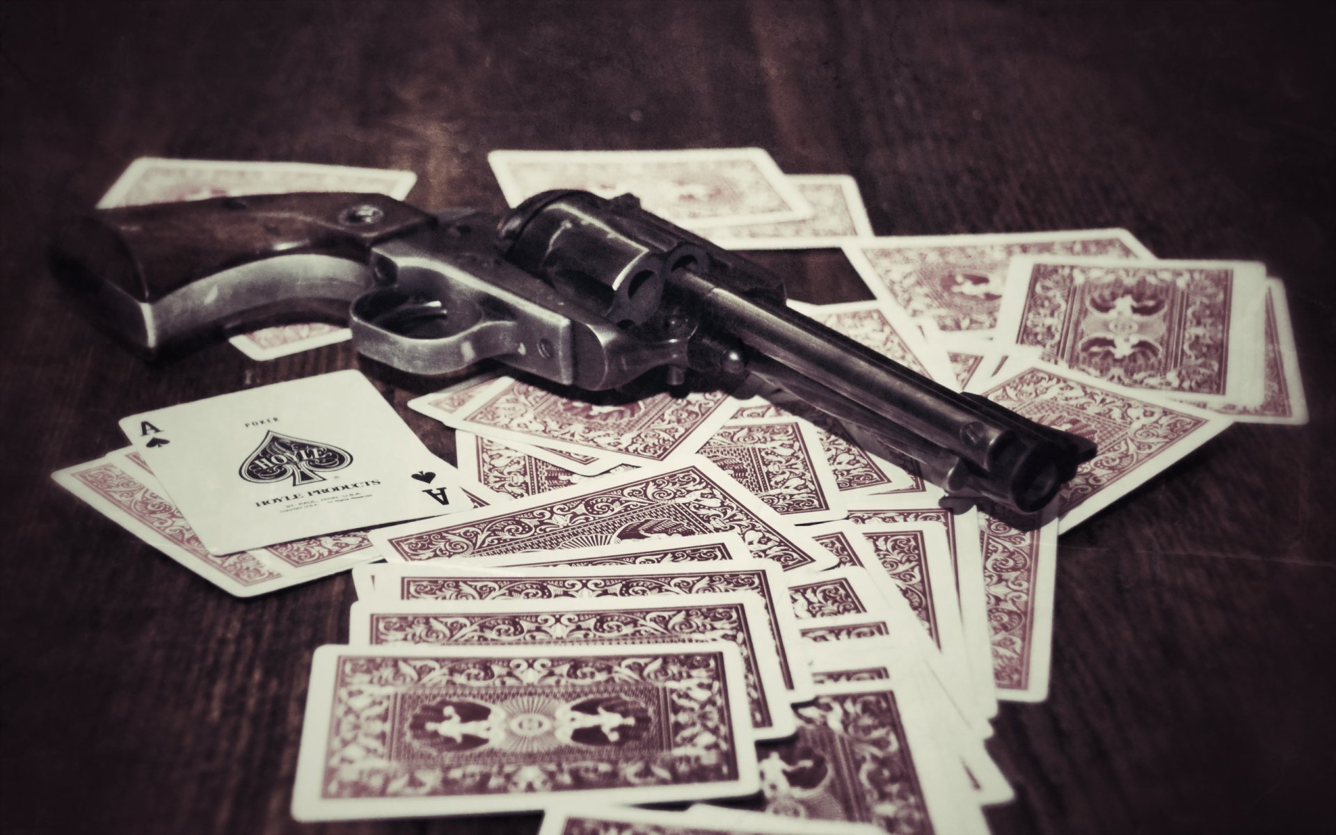 revolver arme cartes