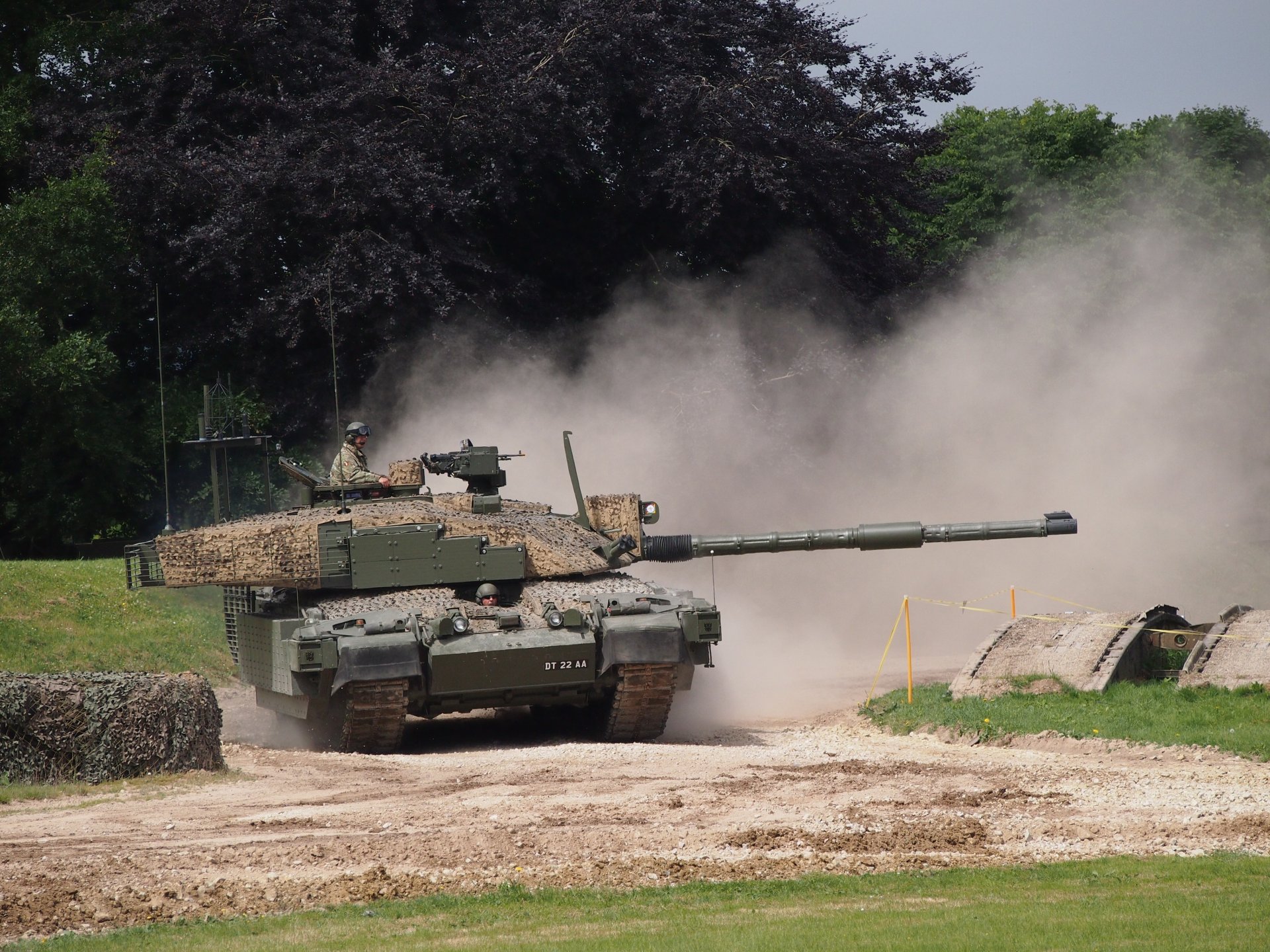 challenger tank armored vehicles military equipment england