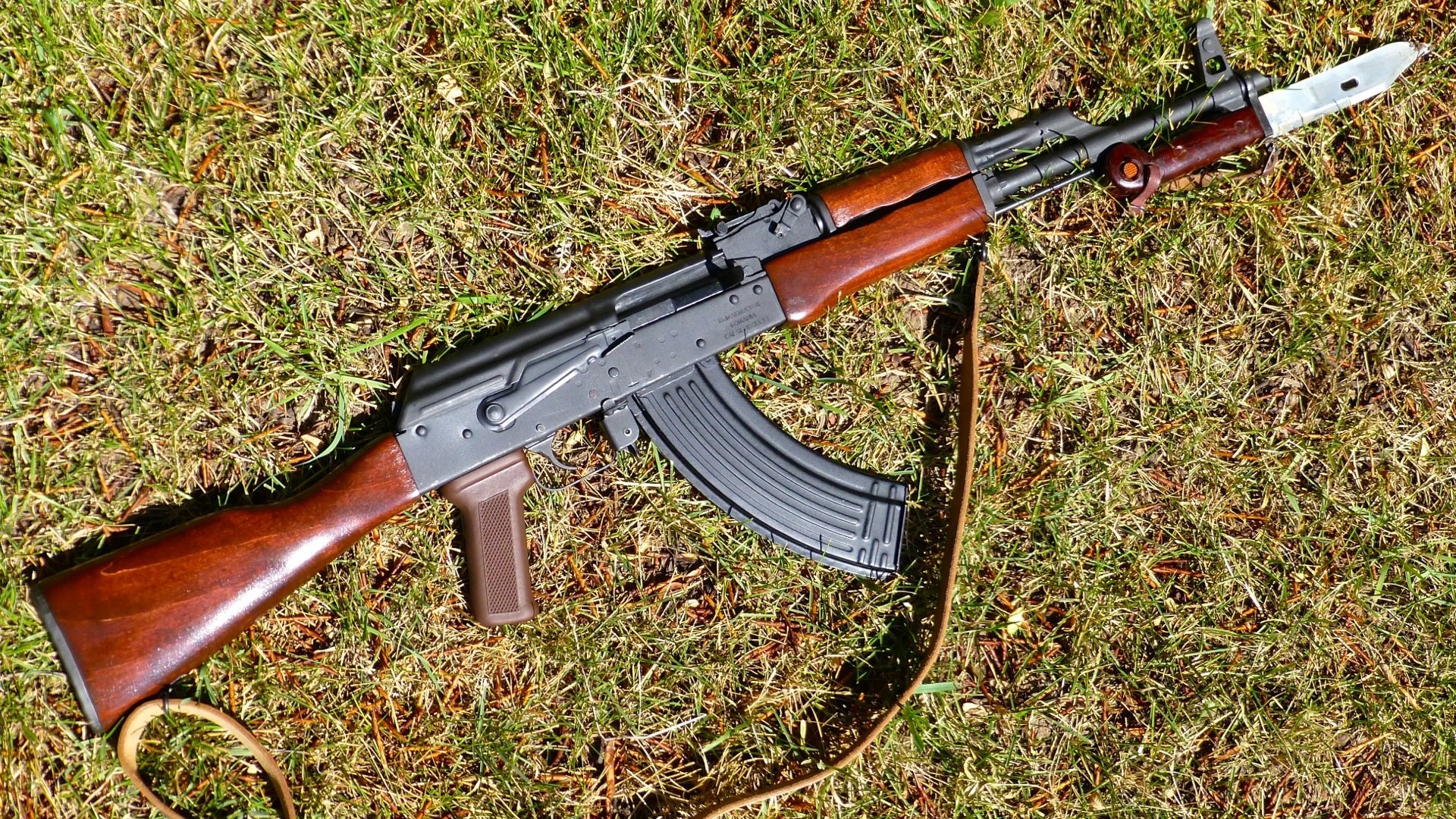 akm machine kalashnikov weapon bayonet