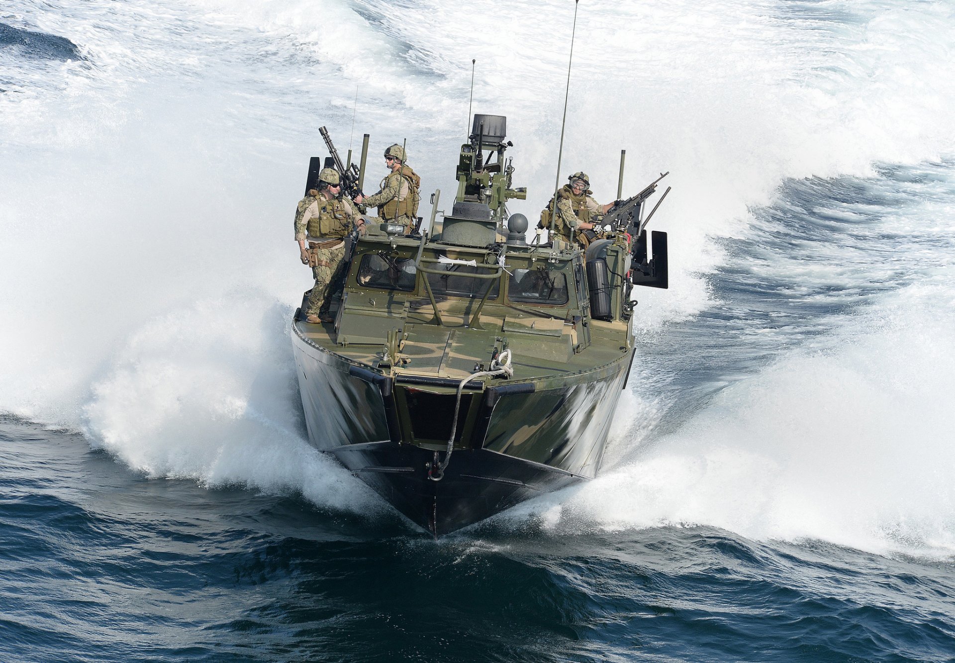 rcb marine team boat soldiers weapons waves