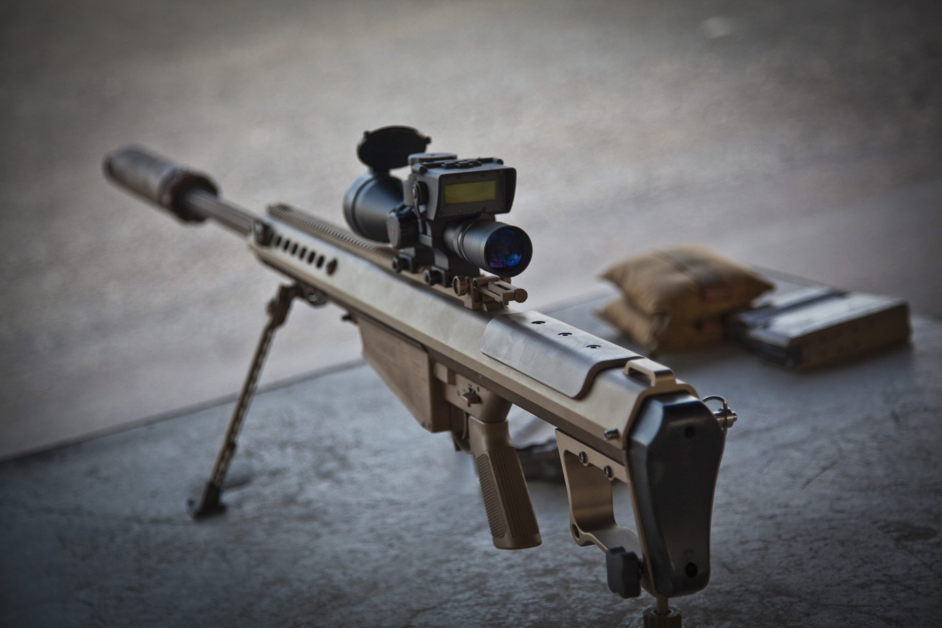 barrett m82 à chargement automatique gros calibre sniper fusil arme