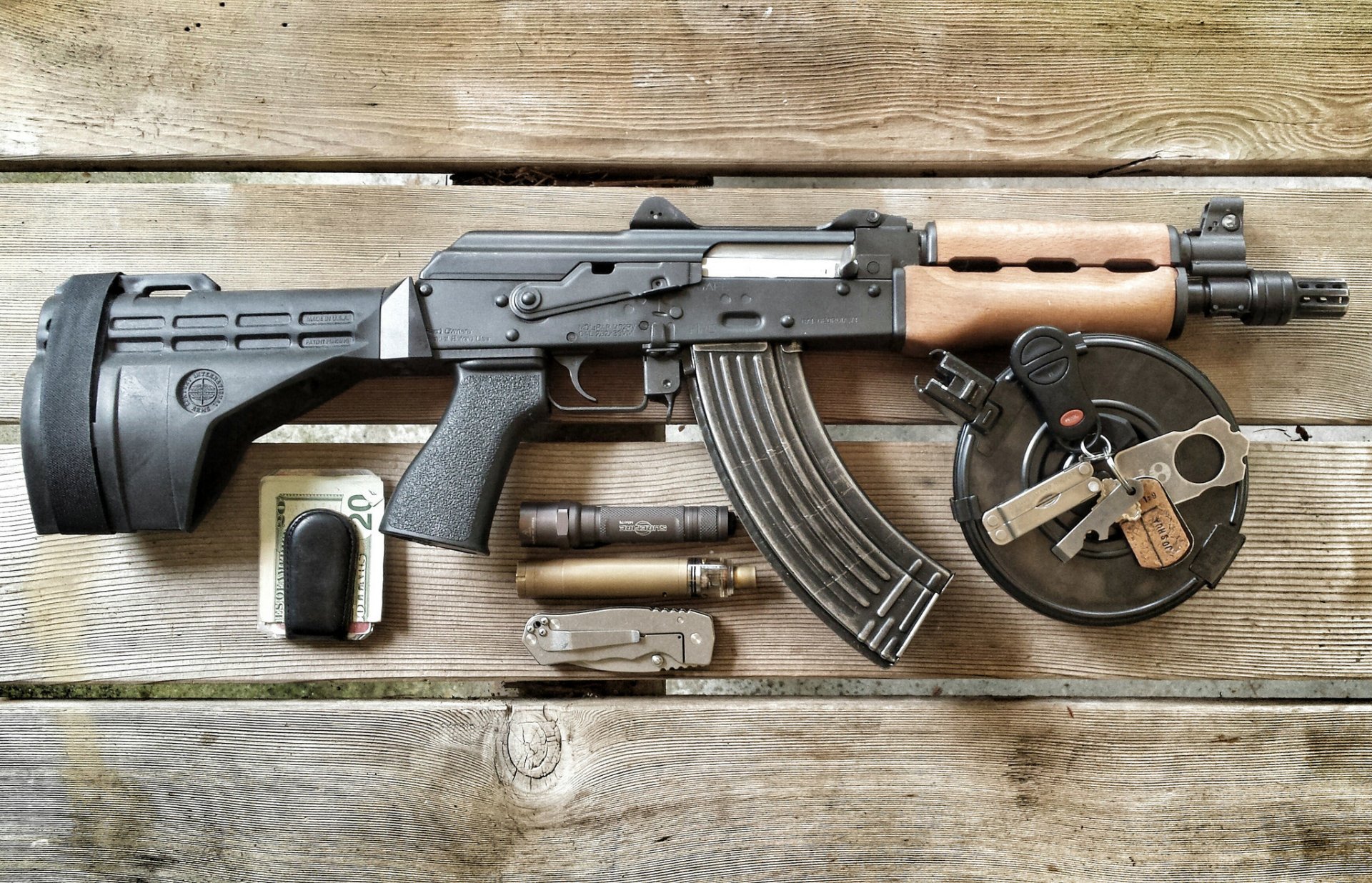 ak kalash machine weapon bucks board