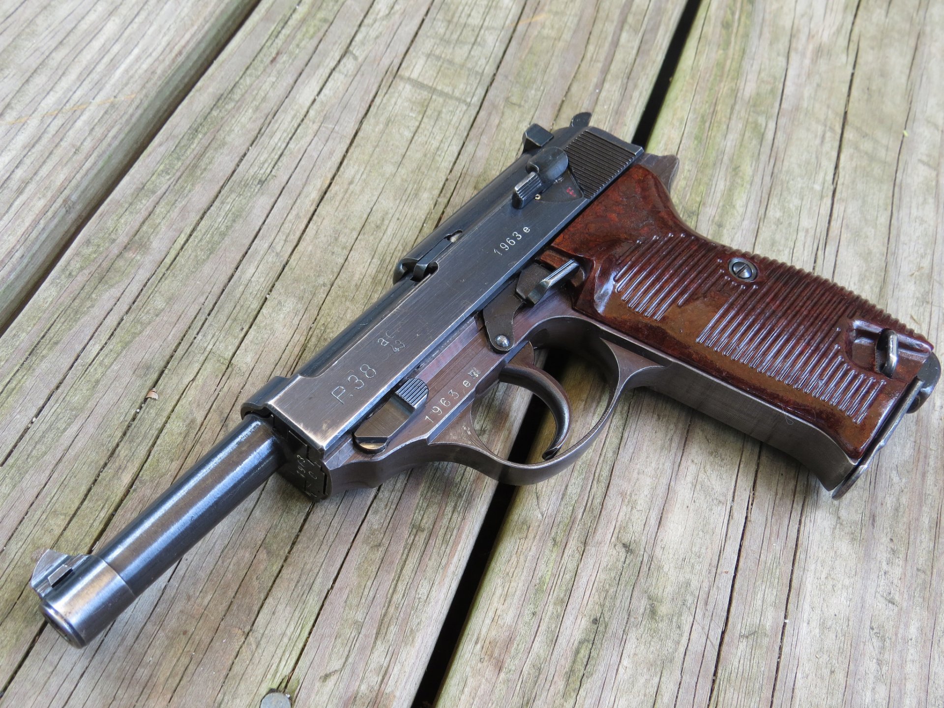 p38 pistola arma tavole