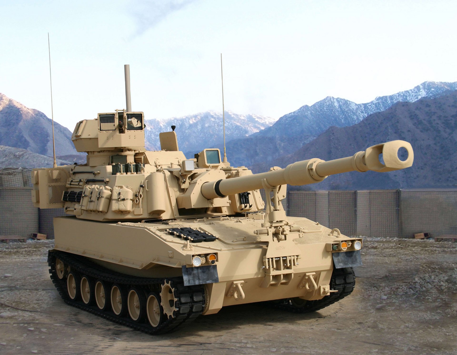 m109a6 paladín americano autopropulsado obús montañas