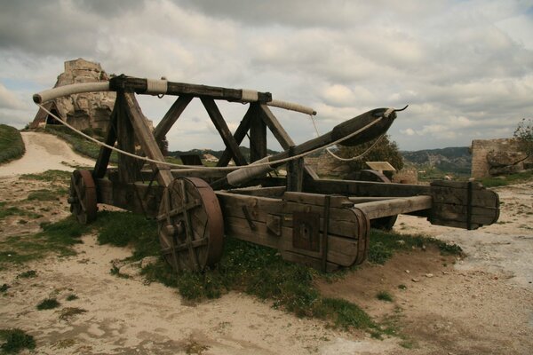 The catapult throwing machine is a weapon of the past