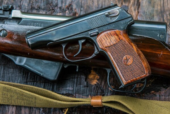 Makarov pistol with carbine