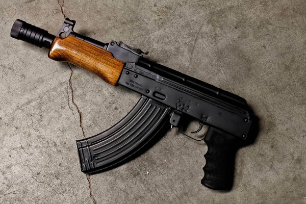 Urokochenny Kalashnikov aks74u