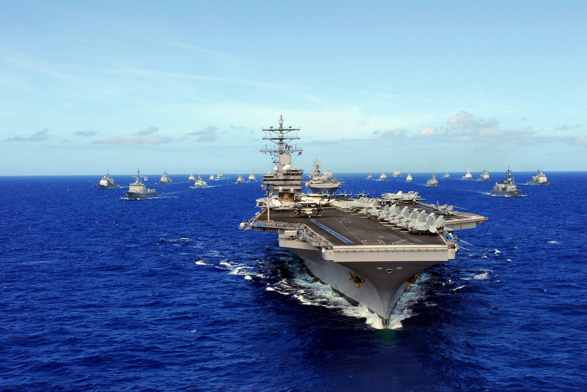 uss ronald reagan cvn-76 the carrier of the nimitz sea ship