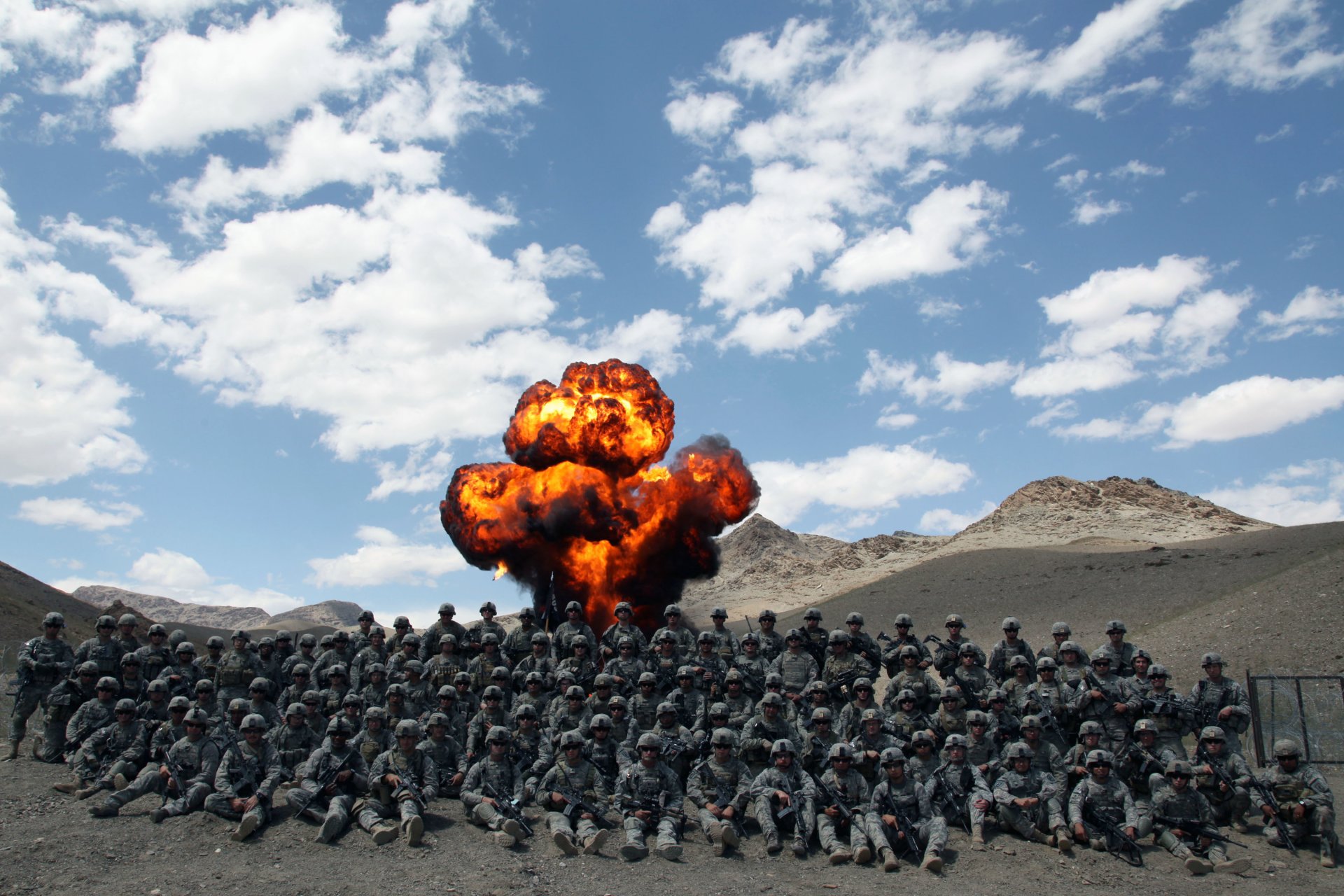 militär armee marines afghanistan explosion männer