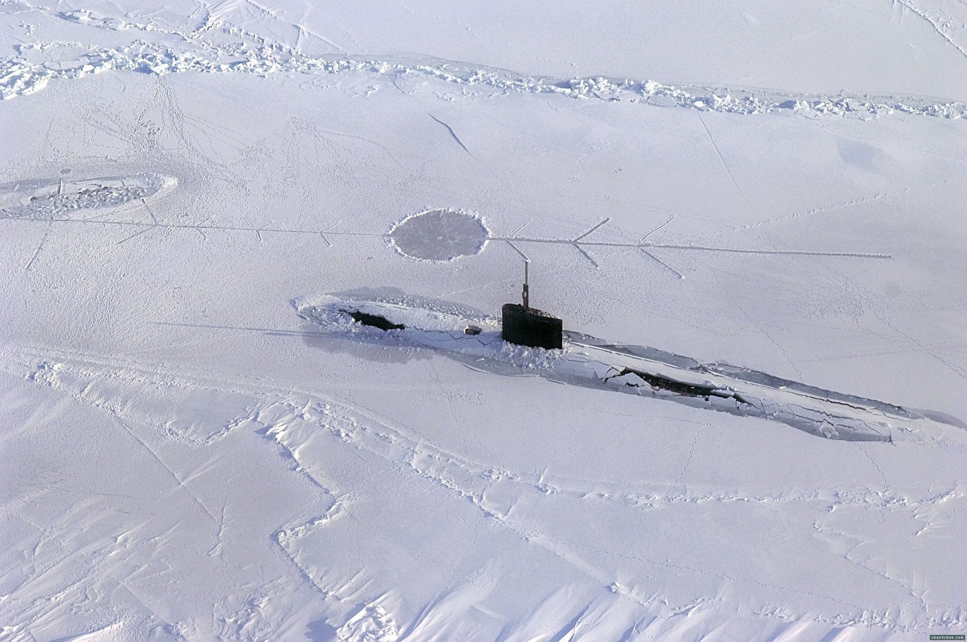 sous-marin sous-marin arctique glace neige