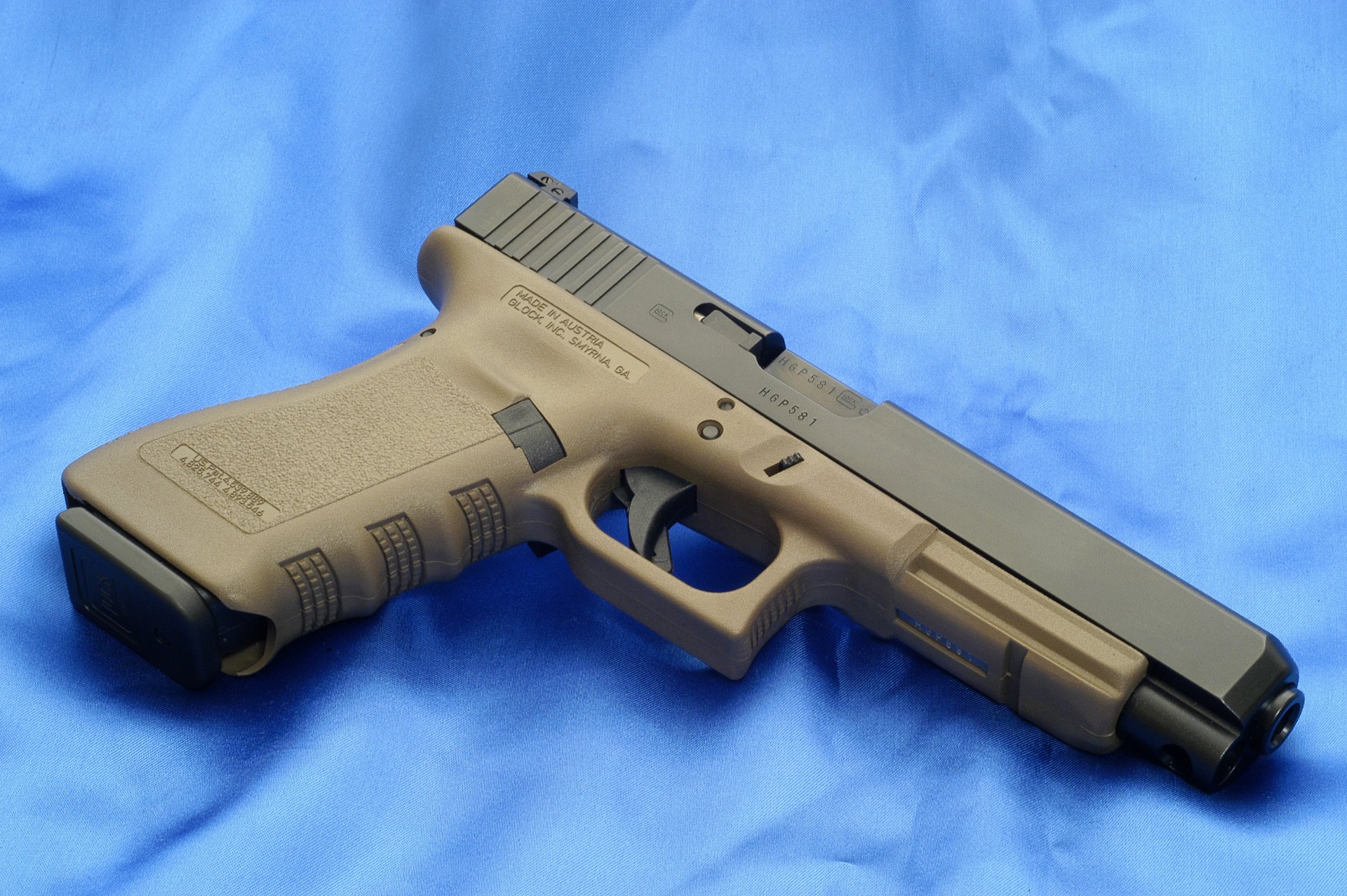 glock 34od waffe tapete österreich 34od pistole lauf hintergrund blau